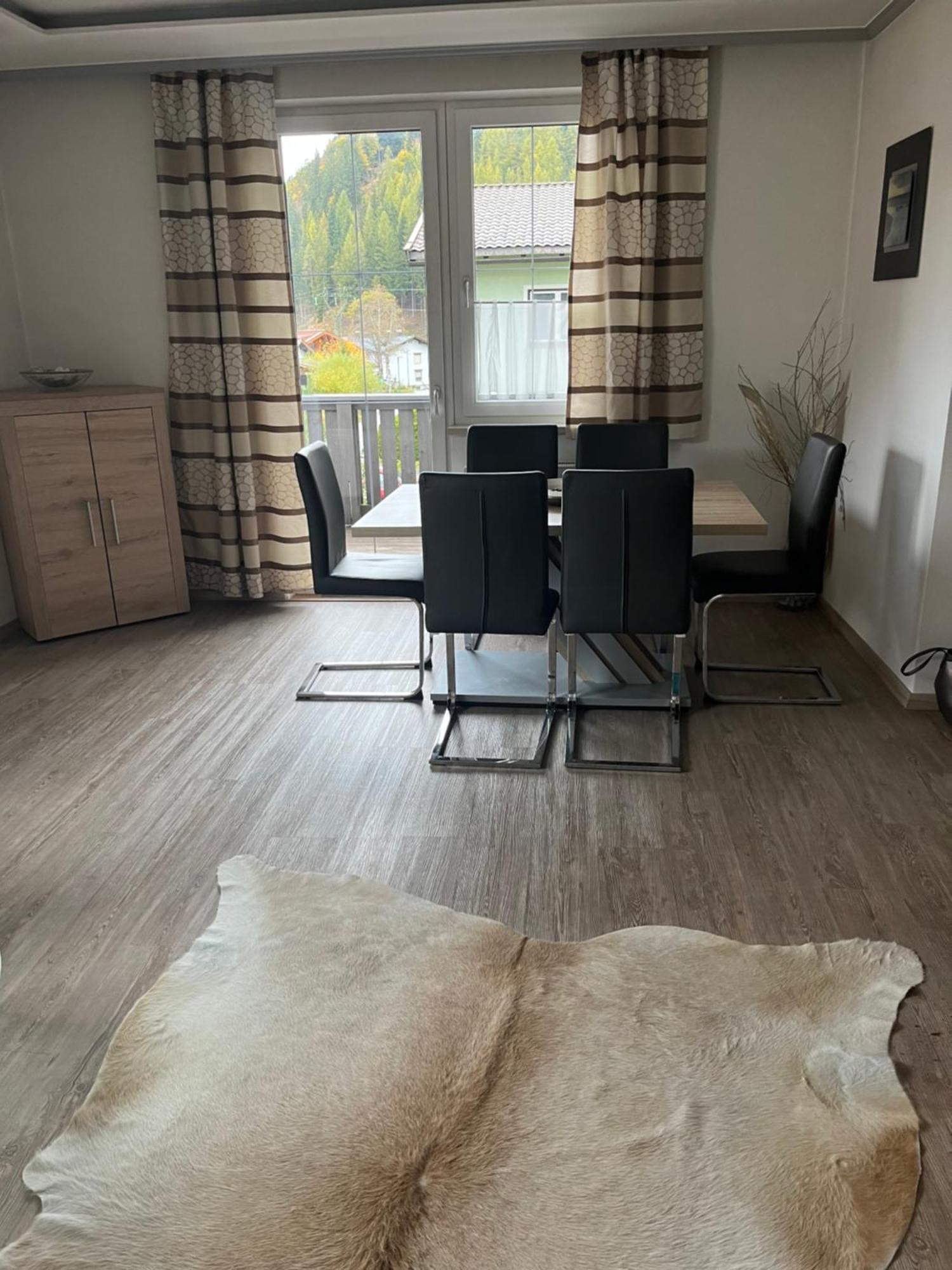 Ferienwohnung Mit Blick Auf Die Buchensteinwand Hochfilzen Ngoại thất bức ảnh